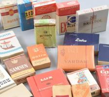 29 csomag vegyes külföldi cigaretta (albán, bosnyák, ausztrál, stb.)
