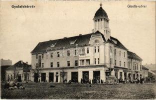 1916 Gyulafehérvár, Karlsburg, Alba Iulia; Gizella udvar, piac, Városi Vendéglő, Fuchs Nándor, Gelb Fülöp és Schlesinger testvérek üzlete, só nagyáruda. Weisz Bernát kiadása / restaurant, shops, market