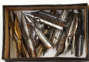 Dossa tollhegyek, eredeti dobozukban (teli doboz) + Szent István Társulat Pécs tollhegy doboz, benne...