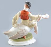 Herendi porcelán Ludas Matyi, gazdagon díszített magyaros mintával. Kézzel festett, jelzett, hibátla...