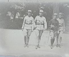 cca 1920 és 1940 között készült felvételek egy katonatisztről, ismeretlen család hagyatékából 18 db ...