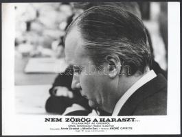 1973 ,,Nem zörög a haraszt - pillanatkép az orgiáról" című francia - olasz film jelenetei és sz...