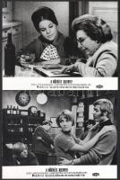 cca 1969 ,,A nősülés keservei" című csehszlovák film jelenetei és szereplői, 13 db vintage prod...