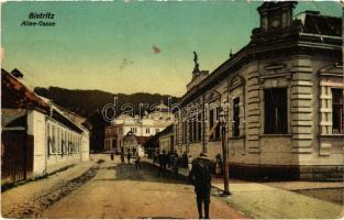 1915 Beszterce, Bistritz, Bistrita; Allee Gasse / street / utca. H. Klemens kiadása (EB)