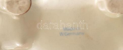 Boci formájú tejkiöntő, mázas kerámia, jelzett, apró kopásokkal, m: 9 cm