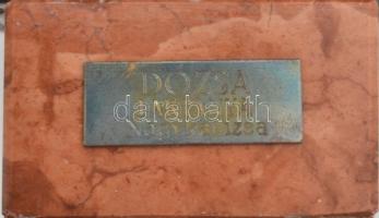 Kiss Kovács Gyula(1922-1984): Dózsa György mellszobra. Bronz. márvány talapzaton. Jelzés nélkül. 22 ...