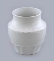 Fehér mázas Herendi váza, jelzett: masszába nyomott Herend, hibátlan, m: 15,5 cm