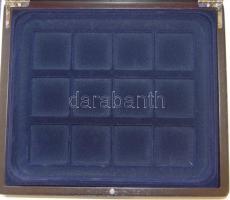 Éremtartó kazetta, 12 férőhellyel 50x50mm, használt