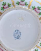 Herendi labdarózsa mintás, koi halas bonbonniere. Kézzel festett, jelzett, sérült a hal farka. d: 11...