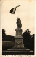 1940 Vága, Vahovce (Galanta); Hősök szobra és országzászló / military heroes statue with Hungarian flag. photo