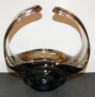 Dekoratív sötétített üvegkosár 26cm-es magassággal, szép állapotban