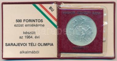 1984. 500Ft Ag "Sarajevoi Téli Olimpia" eredeti tokban, tanúsítvánnyal T:1 patina Adamo EM76