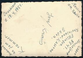 1951 Manőver a Rajnán, hátoldalon feliratozott fotó, felültén törésnyom, 7×10 cm