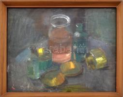 Imreh Zsigmond (1900-1965): Csendélet üvegekkel. Pasztell, papír, jelzett, üvegezett fakeretben, 30×38 cm