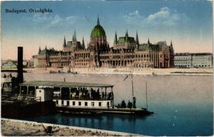 Budapest V. Országház, gőzhajó a budai kikötőben