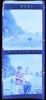 cca 1950-1960 Kerékpáros fiúk a Szent István parkban 2 db színes negatív kocka, 6×6 cm