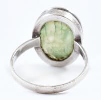 Ezüst (Ag) gyökérsmaragddal ékített gyűrű, m: 62, bruttó: 6g