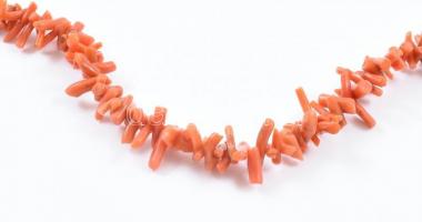 Korall nyaklánc, h: 60 cm