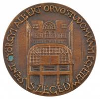 Tóth Sándor (1933-2019) 1990. Szent-Györgyi Albert Orvostudományi Egyetem Szeged / Új klinikai épület avatása MCMXC szeptember 10. kétoldalas öntött bronz emlékérem (65mm) T:1- kis patina