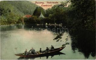 1909 Pozsony, Pressburg, Bratislava; Vaskutacska, tó, csónakázók. Bediene dich allein / Eisenbrünnel / Eisenbründl, lake