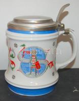 Hollóházi fém fedeles porcelán korsó csepelművek jelzéssel, 14cm-es magassággal