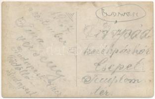 1927 Budapest XXI. Csepel, Árpád Kerékpárkör a Templom téren szeptember 4-én, biciklisták készülnek ...