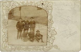 1906 Selmecbánya, Schemnitz, Banská Stiavnica; Diákok télen. Studentika / students in winter. Studentica, Art Nouveau, photo (EM)