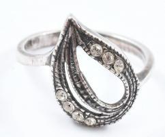 Ezüst(Ag) ékszerszett, karkötő, gyűrű, fülbevalópár, jelzett, bruttó: 16,4 g