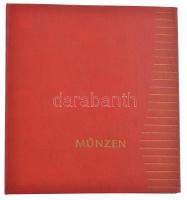 99db vegyes magyar és külföldi fémpénz gyűrűs mappába rendezve, közte Ausztria, Lengyelország, Szovj...