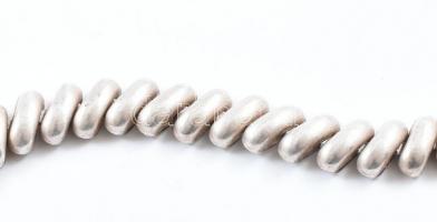 Ezüst(Ag) sávos nyaklánc, jelzett, h: 42 cm, nettó: 37,7 g