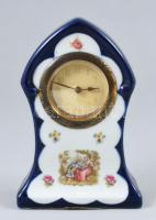 Porcelán testű cseh óra réz óratesttel, jelzés nélkül, matricás, kopásokkal 15 cm