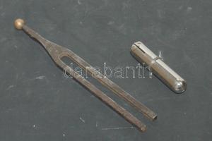 Régi "A" hangvilla és hangolósíp tokjában