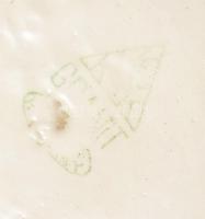 Gránit fajansz kiöntő, rajta J. Zwack & Co. Budapest Hungary feliratú címke, sérült, m: 22,5 cm