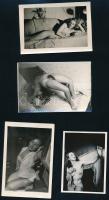 cca 1970 Vegyes erotikus fotó, 4 db, 9x6 cm és 8x5 cm közötti méretben