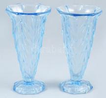 2 db halványkék üveg váza, kopásnyomokkal, m: 15 cm
