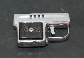 Corona jelzéssel ellátott tűzköves-benzines, pisztoly alakú öngyújtó szépen megkímélt állapotban