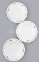KPM jelzett leveses tányér, 3 db , kézzel festett porcelán, kopásnyomokkal, lepattanással d: 24,5 cm