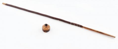 Meggyfából faragott hosszú szárú, levehető, pipát formázó cigaretta szipka, fején "Esztergom&qu...