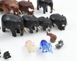 27 darabos elefánt figura gyűjtemény 2-10 cm-ig. faragott fa,. kő, zománcozott réz, csont,