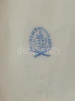 Herendi Viktória mintás porcelán hamutál, kézzel festett, jelzett, kopásnyomokkal, 13,511 cm