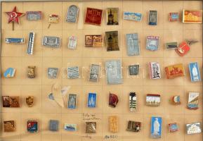 Több mint 1800 darabos jelvény és kitűző tétel hagyatékból, legnagyobbrészt különböző darabok. Vegye...