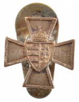 1940. "Nemzetvédelmi Kereszt" ezüstözött bronz miniatűr gomblyukjelvénye T:2 ezüstözés lekopott Hungary 1940. "National Defense Cross" silvered bronze miniature buttonhole badge C:XF worn silver plating