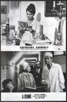 cca 1989 előtt, külföldön készült filmek egy-egy jelenete, 17 db vintage produkciós filmfotó, a hasz...