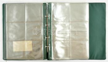 Zöld színű négygyűrűs album 5db hatos osztású és 5db négyes osztású bankjegytartó berakólappal. Hasz...