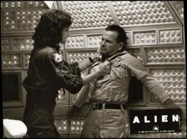 cca 1979 ,,Alien - az idegen, a szörny" című amerikai sci-fi film jelenetei, 9 db produkciós NE...