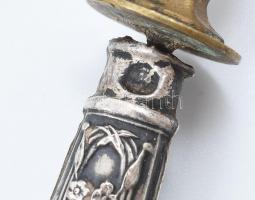 Ezüst (Ag) nyelű 4 darabos desszert szervírozó, jelzett, kopott, h: 16 cm, cca. nettó: 40 g