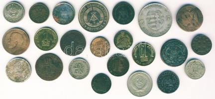 Kis tétel vegyes világpénz, benne Ag T:vegyes