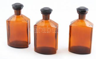 Régi gyógyszeres üvegek, 3 db, egészen apró karcolásokkal, m: 21 cm