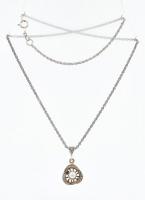 Ezüst(Ag) nyaklánc gyöngyös medállal, jelzett, h: 46 cm, bruttó: 7,7 g