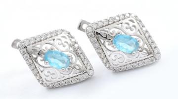 Ezüst(Ag) rombuszos fülbevalópár, jelzett, 2×1,5 cm, bruttó: 5,1 g